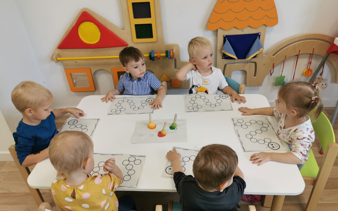 Pingwinki i&nbsp;jesienne liście